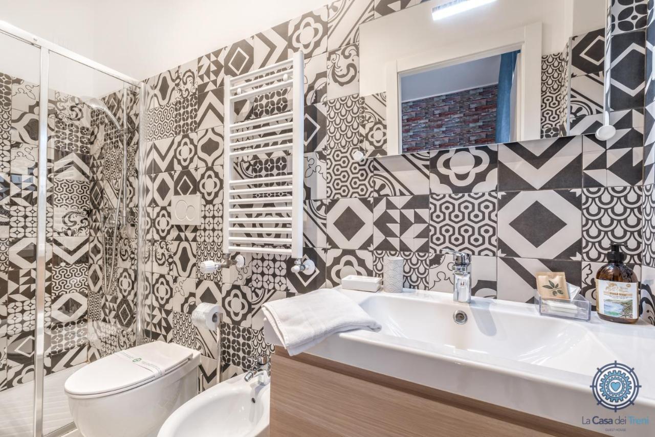 La Casa Dei Treni Affittacamere City Rooms For Travel Lovers La Spezia Eksteriør billede