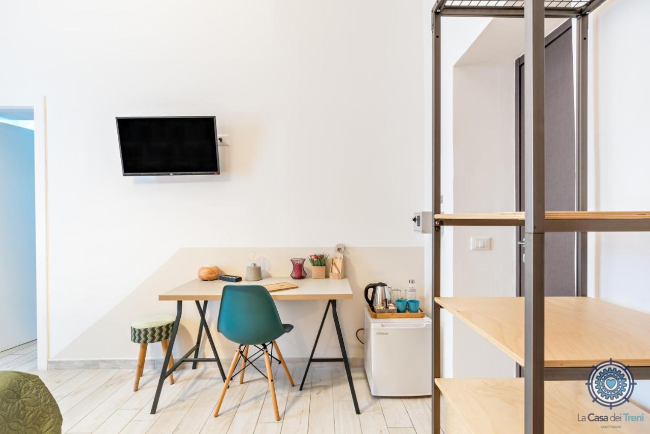 La Casa Dei Treni Affittacamere City Rooms For Travel Lovers La Spezia Eksteriør billede
